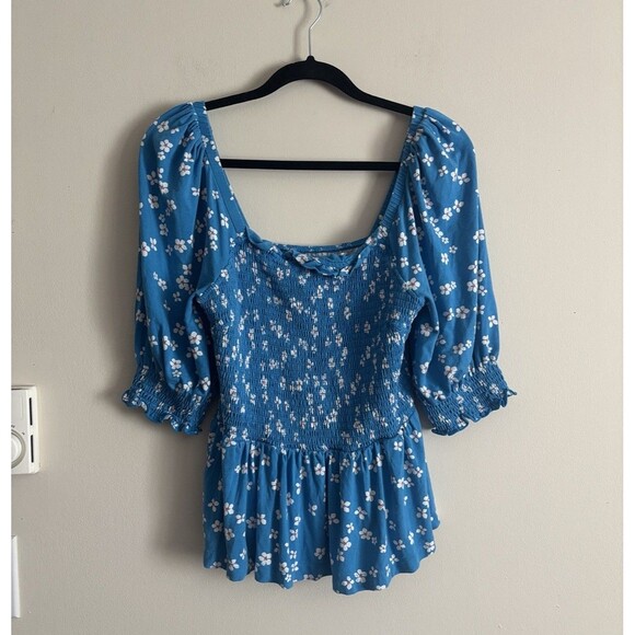 Draper James Medium Top Smocked Blouse Floral Puff Sleeve Peplum Floral Preppy‎ - Picture 1 of 6